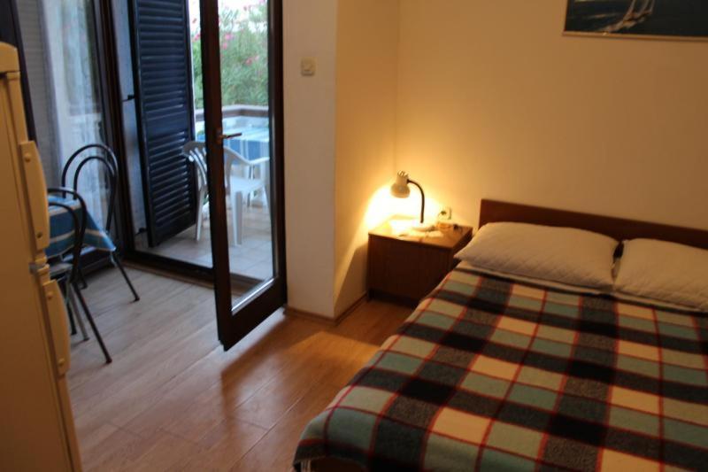 Apartments Mint Povljana - 50M From Sandy Beach מראה חיצוני תמונה