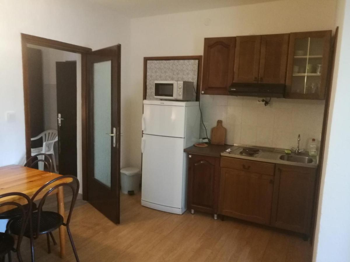 Apartments Mint Povljana - 50M From Sandy Beach מראה חיצוני תמונה
